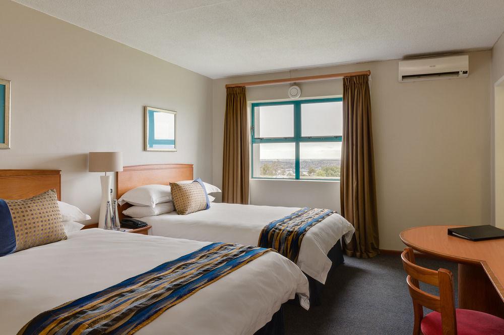 Protea Hotel By Marriott Cape Town Tyger Valley Bellville Ngoại thất bức ảnh